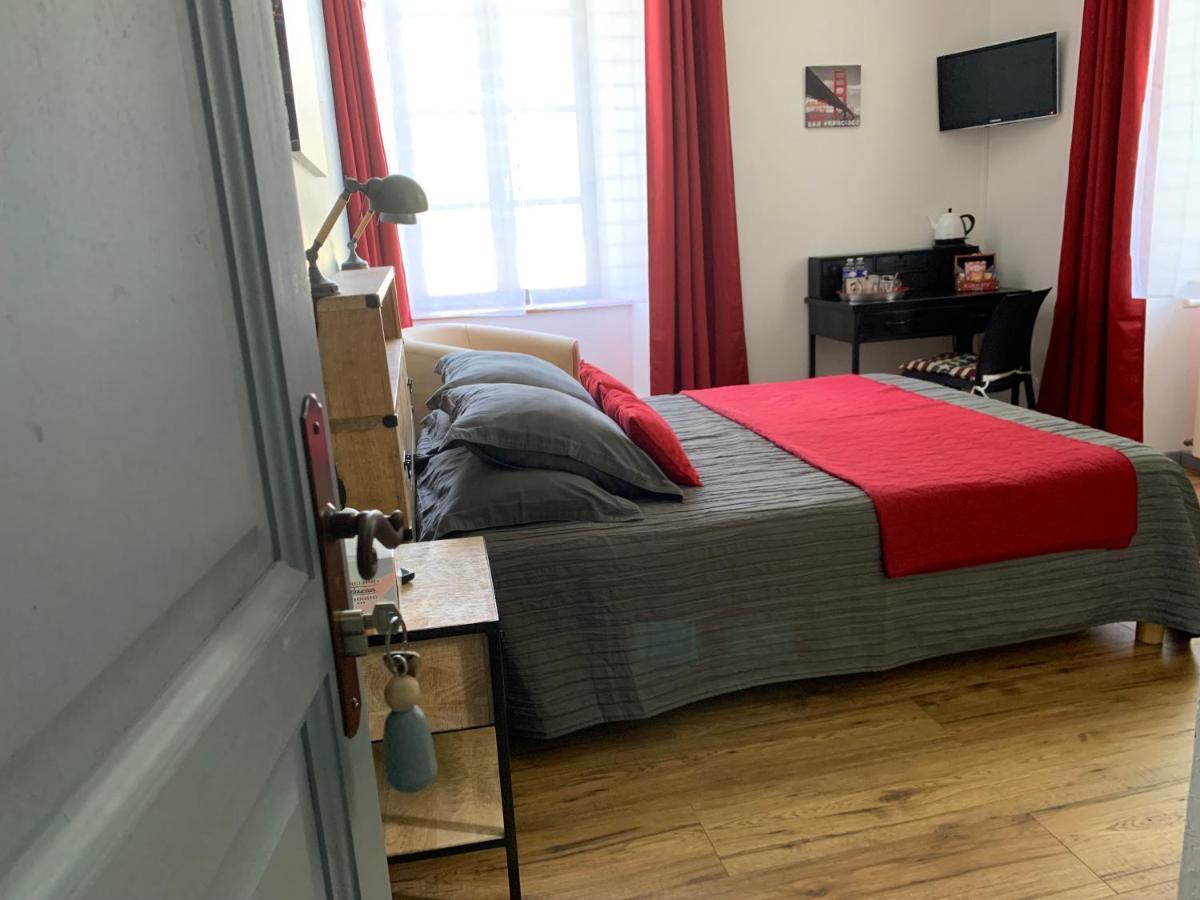 Tarascon-sur-Ariège Maison D'Hotes Du Domaine Fournie מראה חיצוני תמונה
